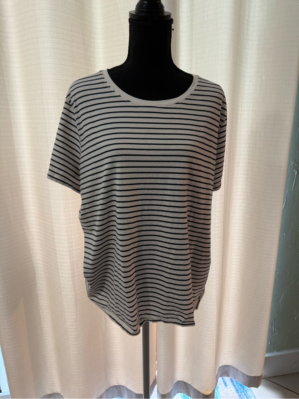 Time and Tru Black and White Striped Short Sleeve Tee